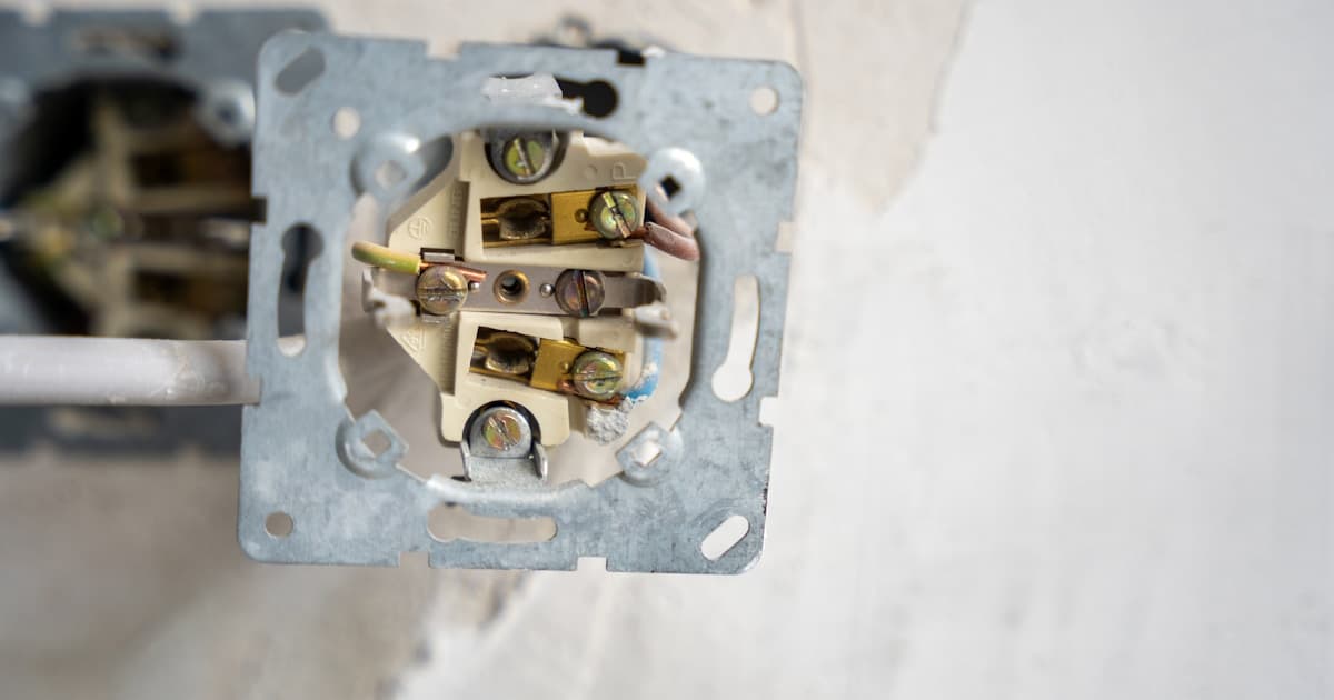 Light Electrical services in Tampa Bay — Best Bay Services